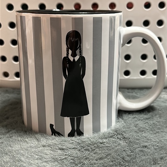 New Wednesday Mug - Picture 2 of 4